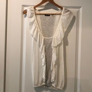 linQ Los Angeles Ruffle Front Top